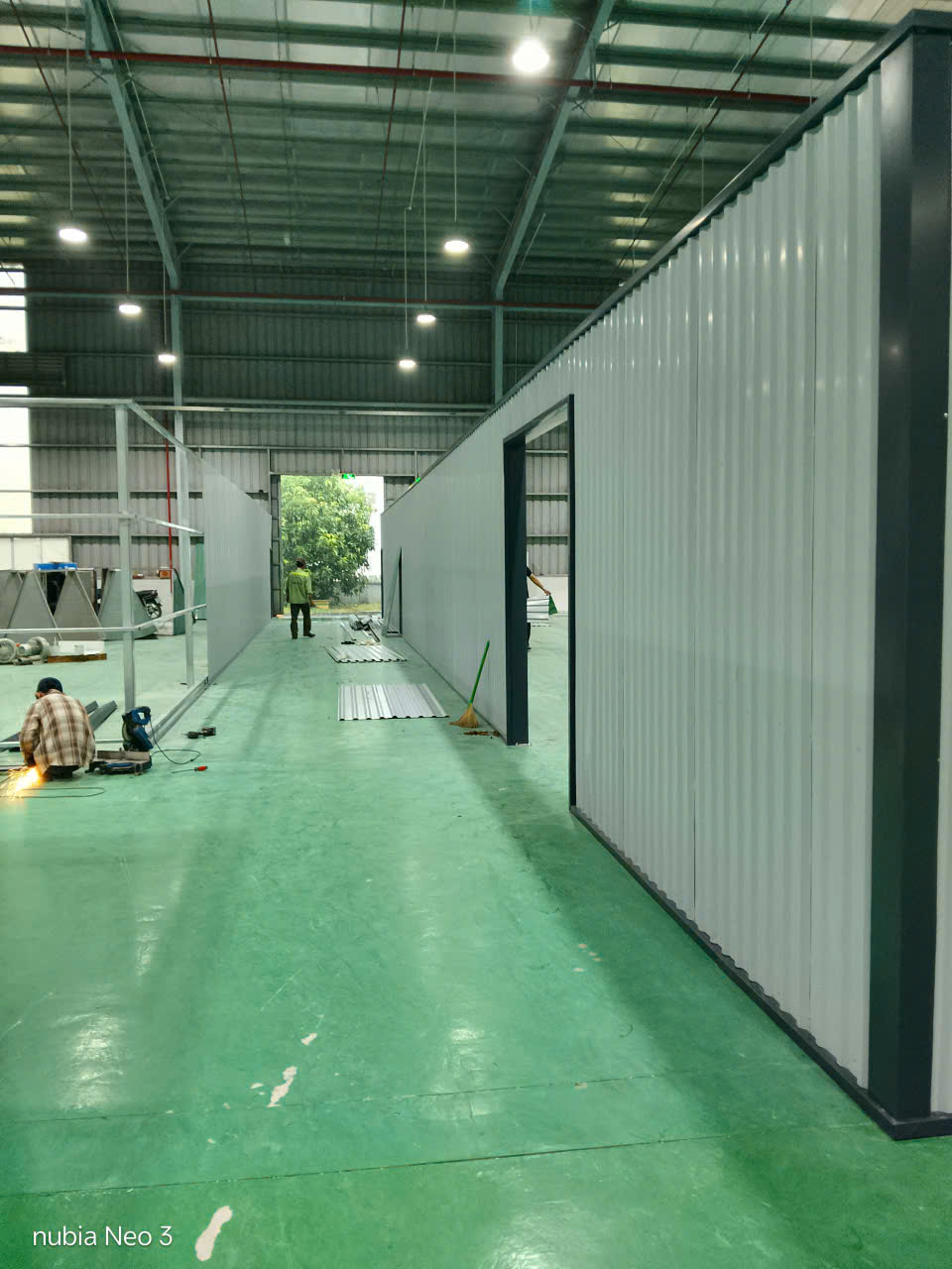 LẮP ĐẶT VÁCH NGĂN – THI CÔNG VĂN PHÒNG